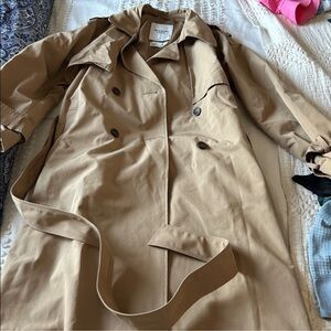 Abercrombie & Fitch Classic Camel Trench Coat